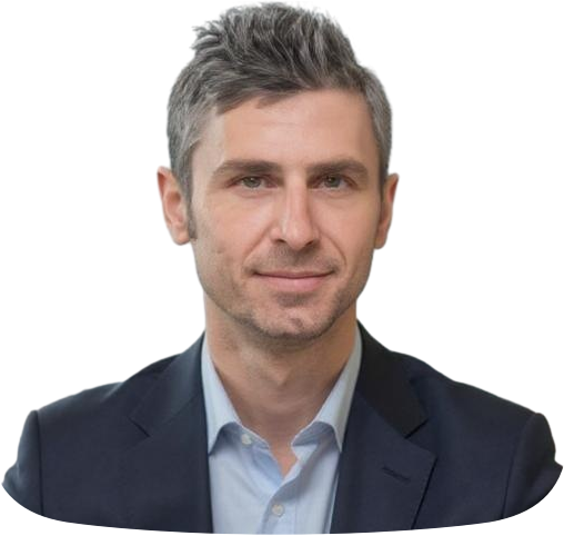 Consultant de Orientare Academică specializat în ghidarea studenților români către universitățile de top din Marea Britanie, cu peste 10 ani de experiență în recrutare și management pe piețele internaționale.